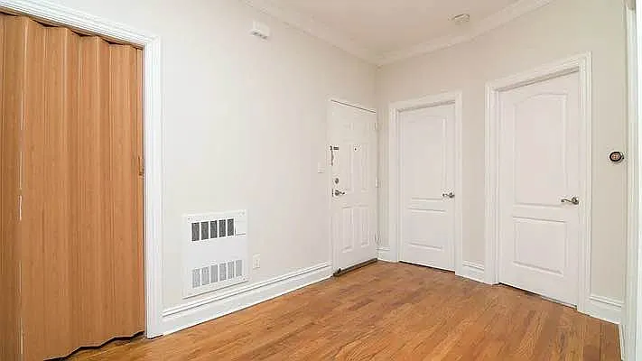 Rented by Compass | media 7