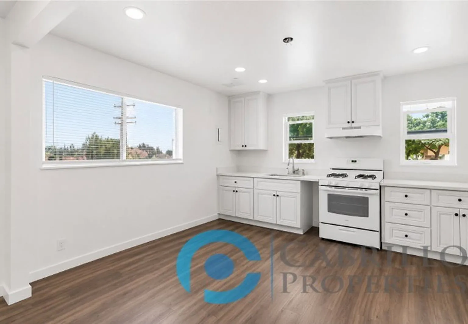 3 bed, 1.0 bath, $2,500 — Photo 1