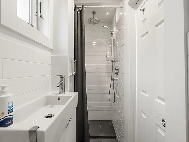 11 S Kilby St — Photo 15