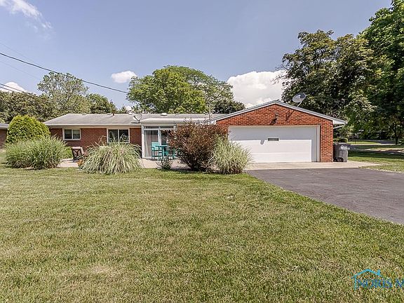 5th image of 4043 Rose Garden Dr