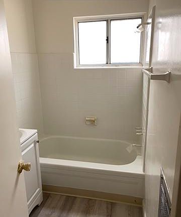 3rd image of 1427 10th St #52g6bpgcg