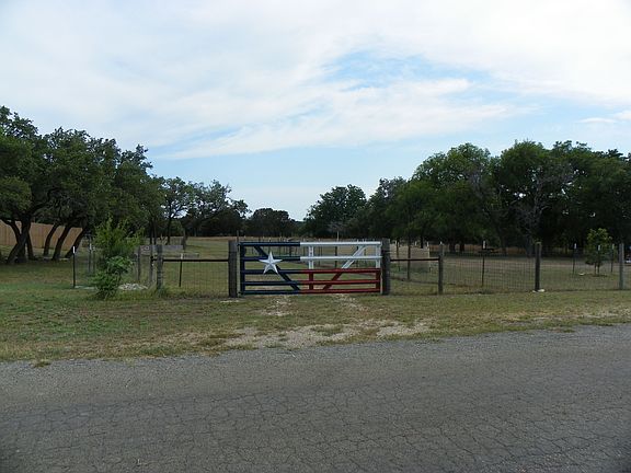 Side Gate