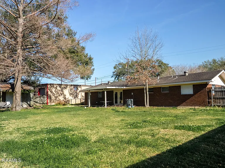 213 Birch Dr — Photo 22