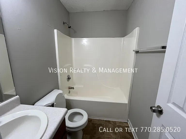 208 Wesley Chapel Rd — Photo 34