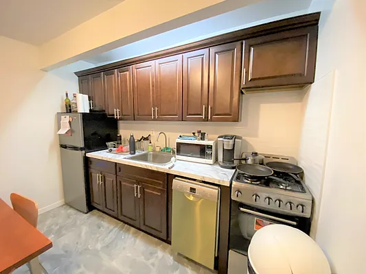 Rented by Douglas Elliman | media 4