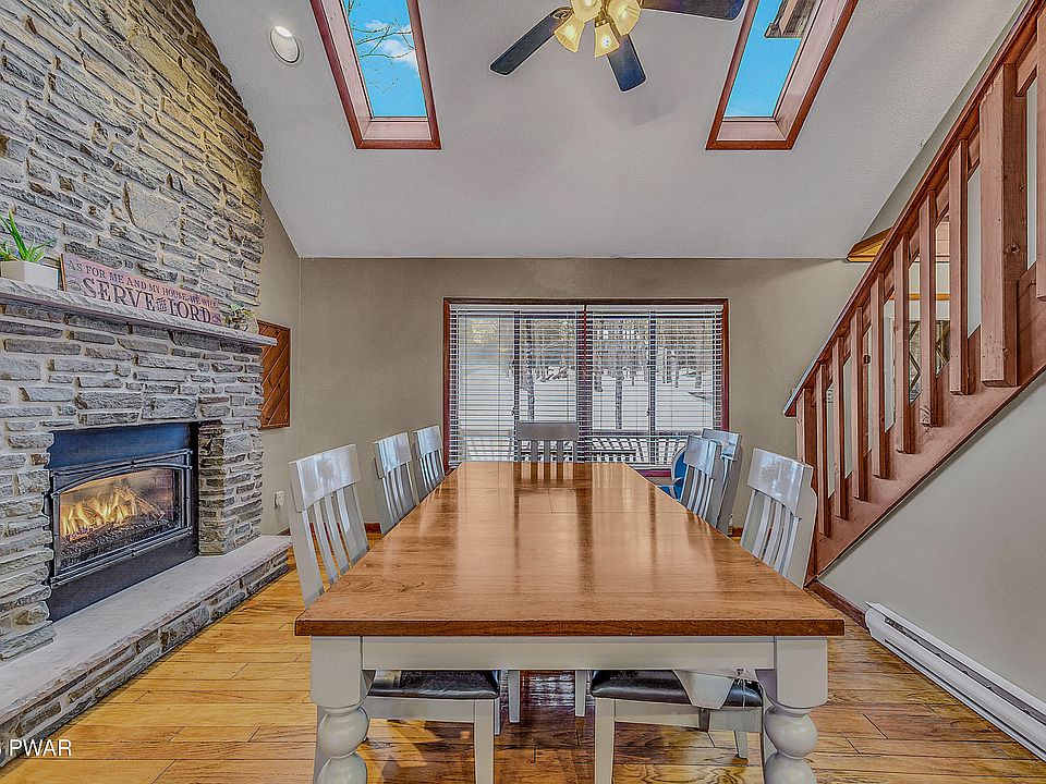 1st image of 37 Parkwood Dr