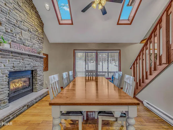 37 Parkwood Dr, Lake Ariel, PA 18436