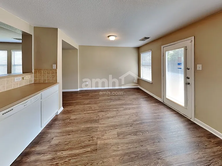 4818 Bentonite Blvd — Photo 10