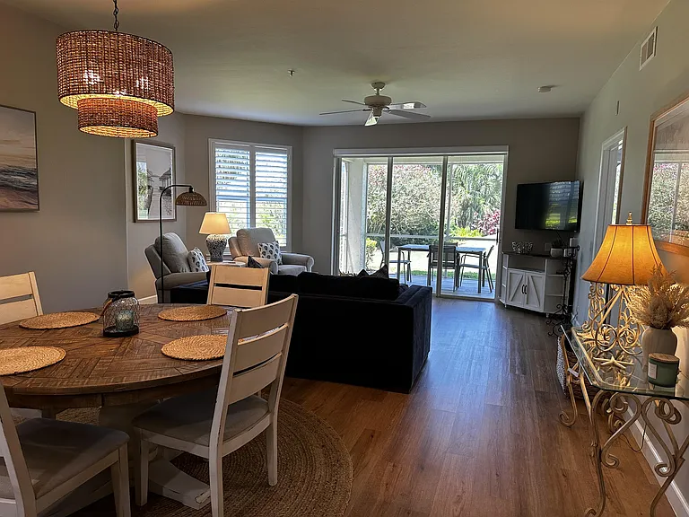16430 Millstone Cir #103 — Photo 4