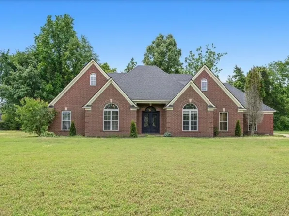 125 Janis Marie Cv, Oakland, TN 38060