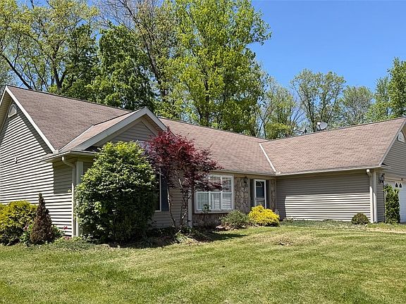 2nd image of 8912 Isabelle Ln