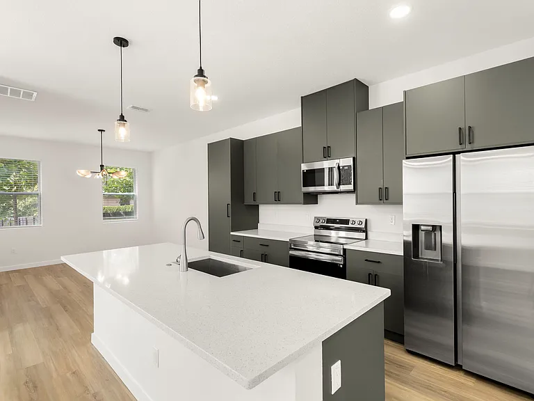 210 E Columbus Dr #1 — Photo 10