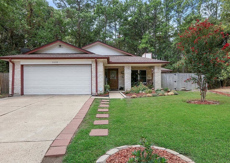 1st image of 21698 Holly Leaf Ct