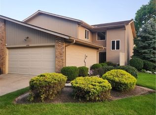 16691 Orchard Grove Dr #6802B, Cleveland, OH 44130