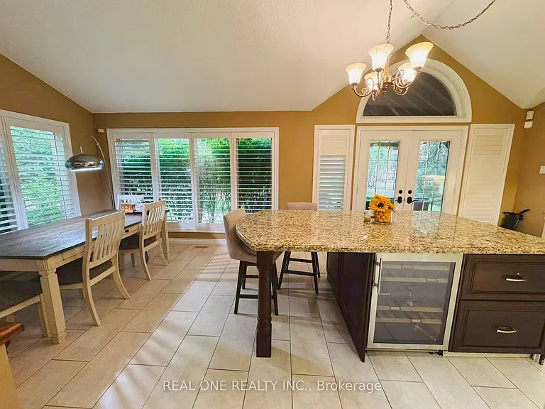 2361 Silverwood Dr — Photo 10