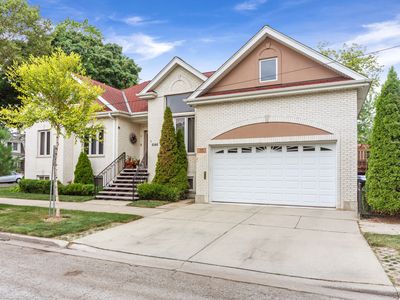 6146 N Neola Ave, Chicago, IL, 60631