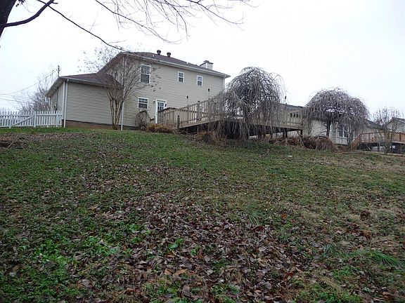 3rd image of 743 Cloud Dr