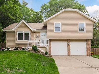 6537 NW Gilly Rd, Kansas City, MO, 64152