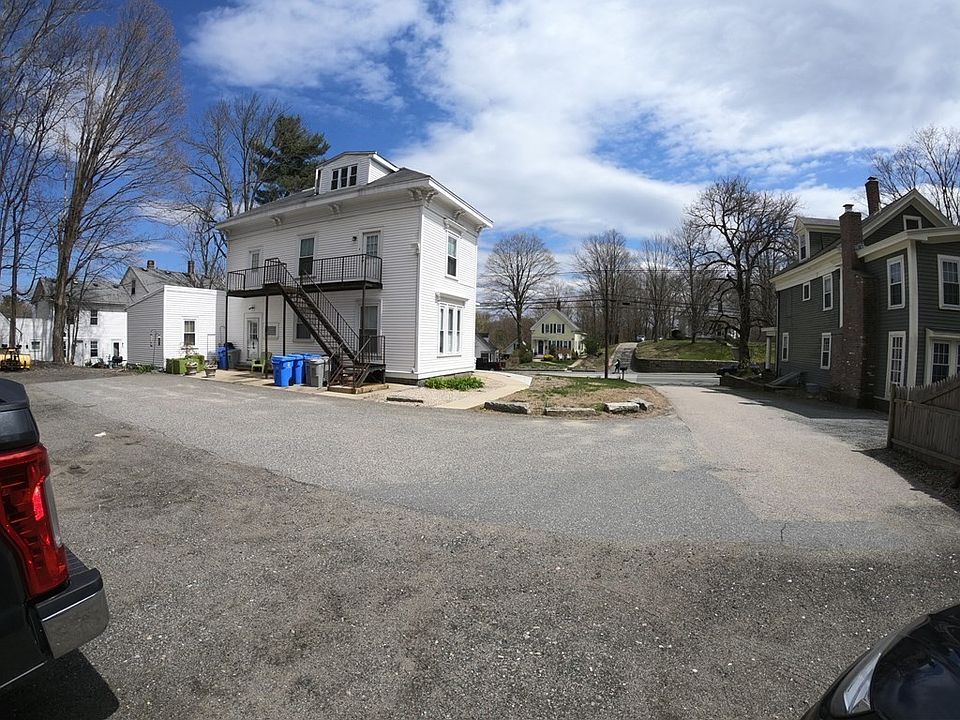 2nd image of 635 Washington St APT 1