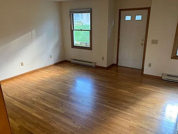 5th image of 36 Merrimac St