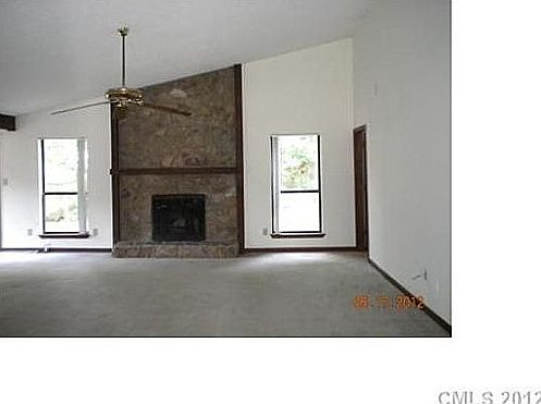 4th image of 4622 Cricklewood Ln