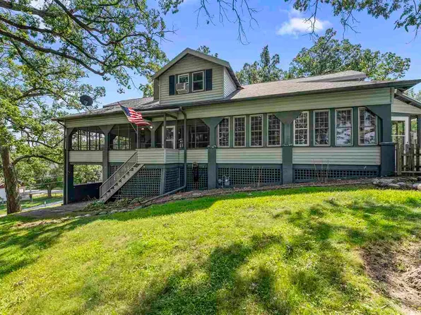 901 E 11th St, Muscatine, IA 52761