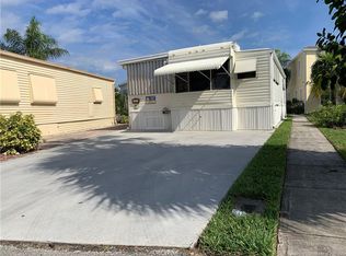 471 Nettles Blvd, Jensen Beach, FL 34957