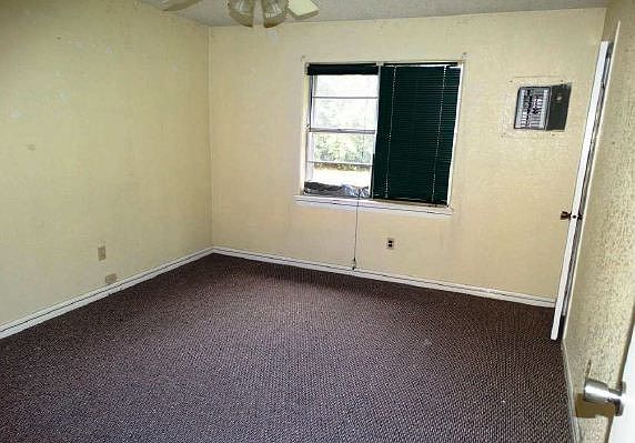 2nd image of 106 N 36th St