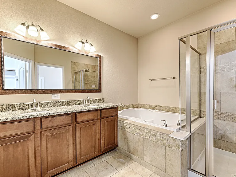 2326 Stutz Dr #117 — Photo 20