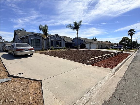 3rd image of 8374 Donna Way