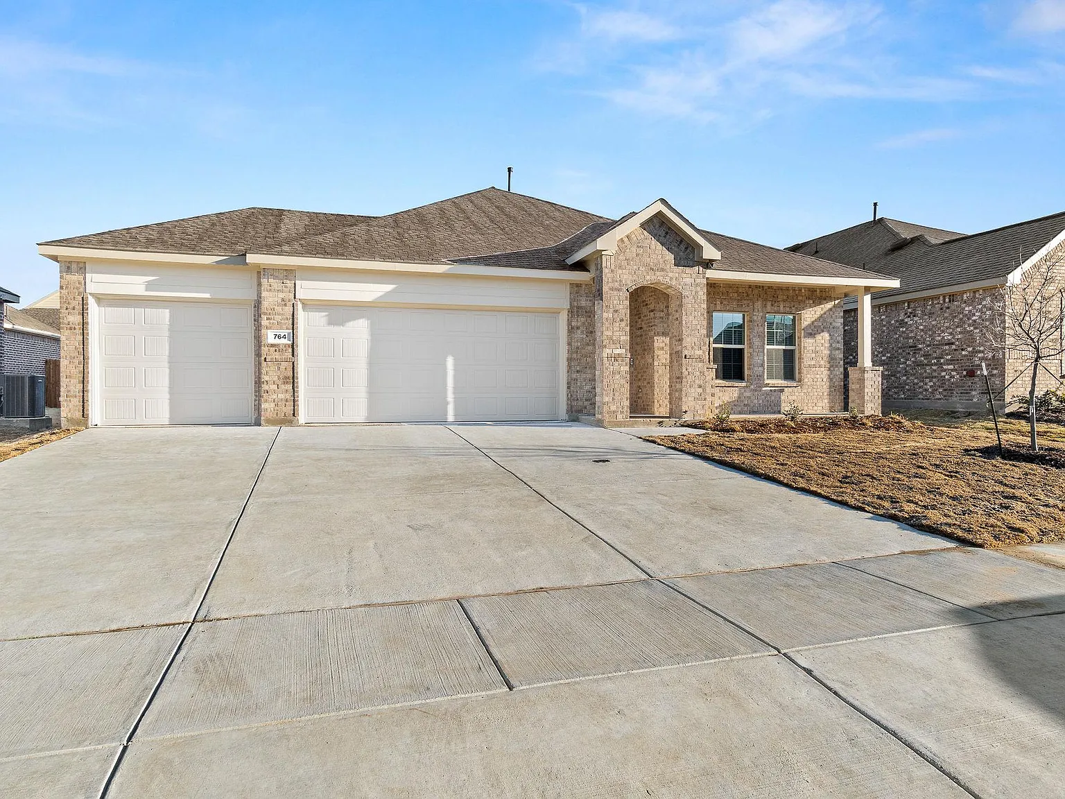 4 bed, 1838 sqft, $2,250 — Photo 2