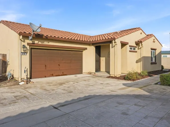 618 Machado St, Los Banos, CA 93635