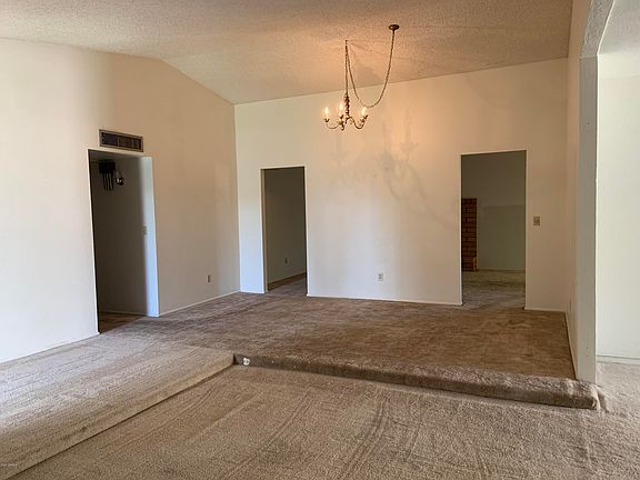 3rd image of 3526 W Anderson Dr