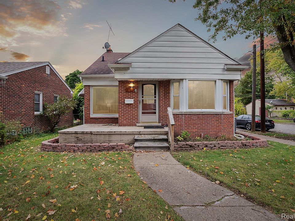 1st image of 9659 Riverdale Ave