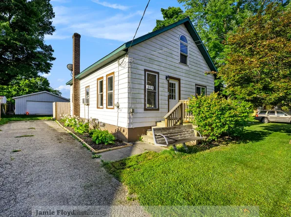 603 W Saint Joseph St, Lawrence, MI 49064