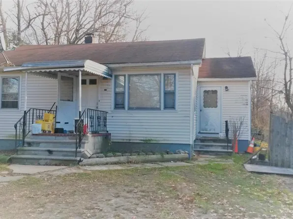 109 W 6th St, Howell, NJ 07731