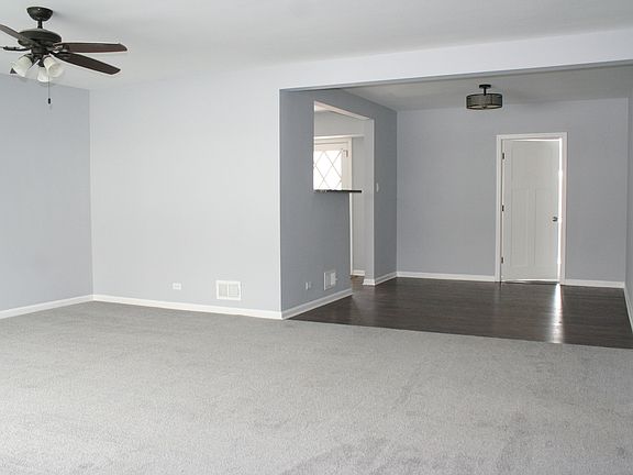 3rd image of 18514 Gladville Ave