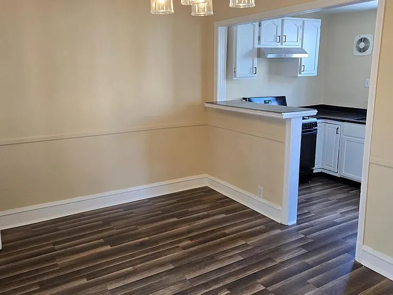 7129 Seaford Rd — Photo 13