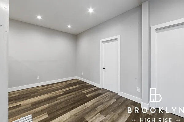Rented by Brooklyn High Rise LLC | media 8