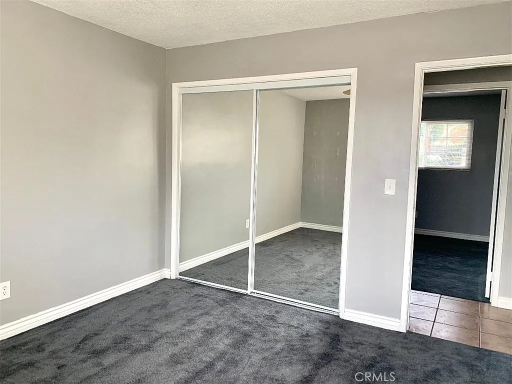1 bed, 833 sqft, $2,385 — Photo 2