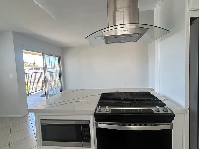 1221 S Meyler St #1 — Photo 1