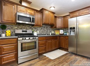 123 Starlight Ter, San Antonio, TX 78233