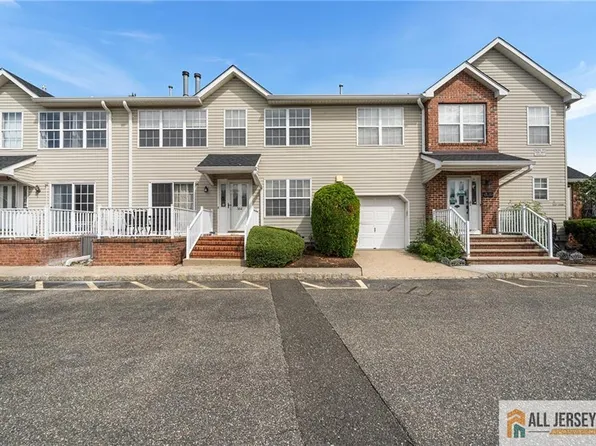 364 Bowler Ct, Piscataway, NJ 08854