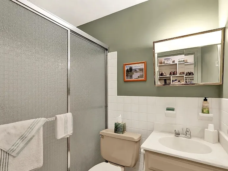 1801 Cambridge Ave #B-4 — Photo 6