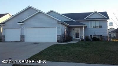 3rd image of 804 Timothy Dr SE