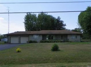 2573 W Country Club Rd, Connersville, IN 47331