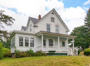 60 Charles St, Gardner, MA 01440
