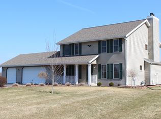N91W24111 Crooked Bridge Dr, Lisbon, WI 53089