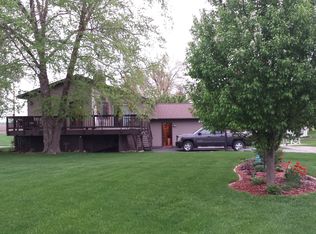 405 E Lincoln St, Mount Carroll, IL 61053