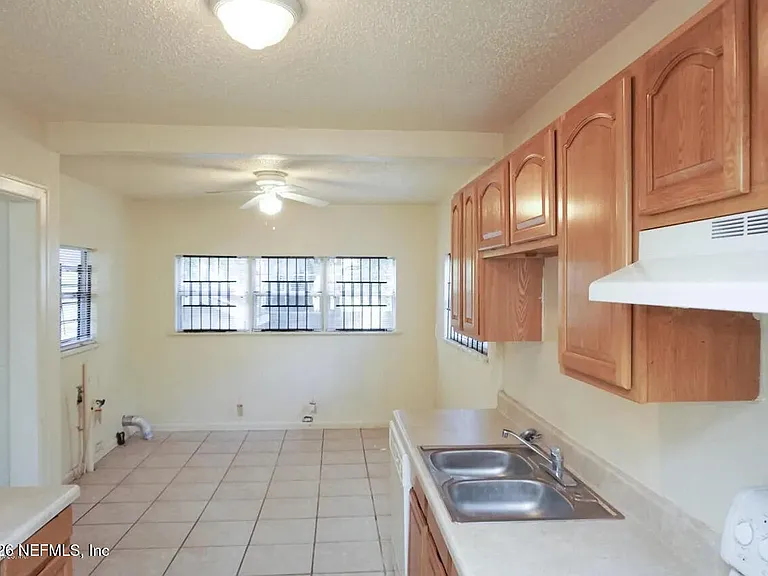 7545 Wilder Ave — Photo 2